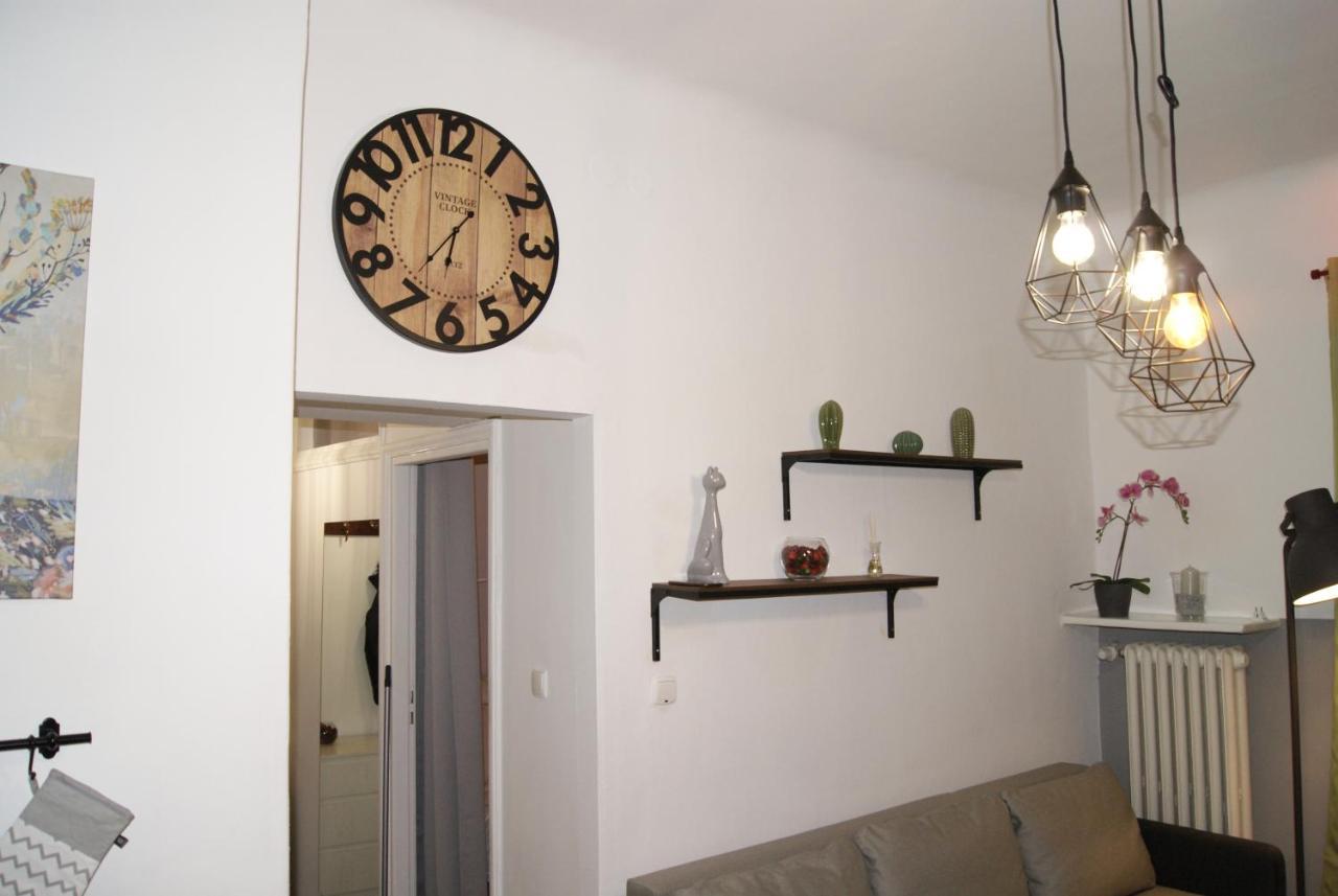 Under Castle Apartment Warschau Exterior foto